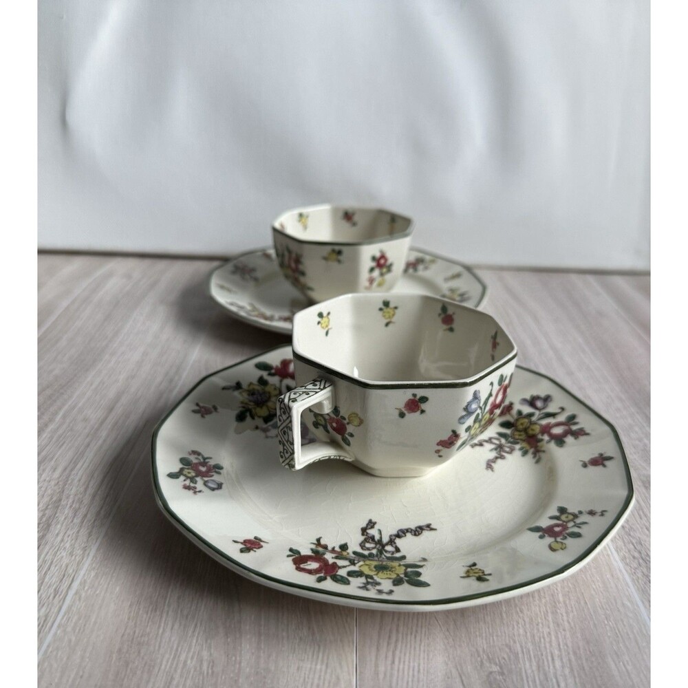 Antique - 4 Piece Set - Royal Doulton Tea Cup & Saucer Old Leeds Sprays England
